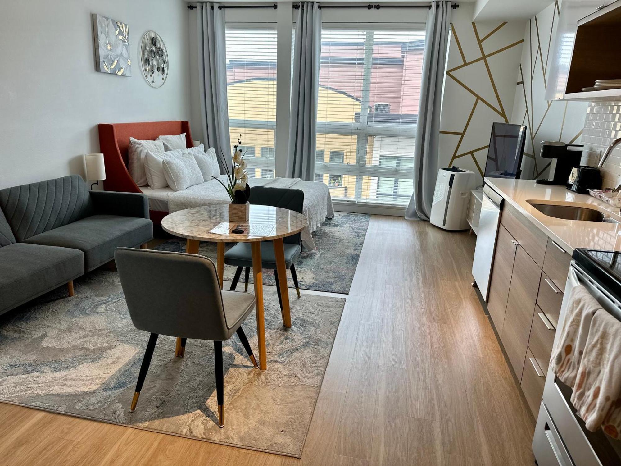 Top Luxury Lifestyle- Downtown Tacoma Near Everything Convention Center And More Bagian luar foto